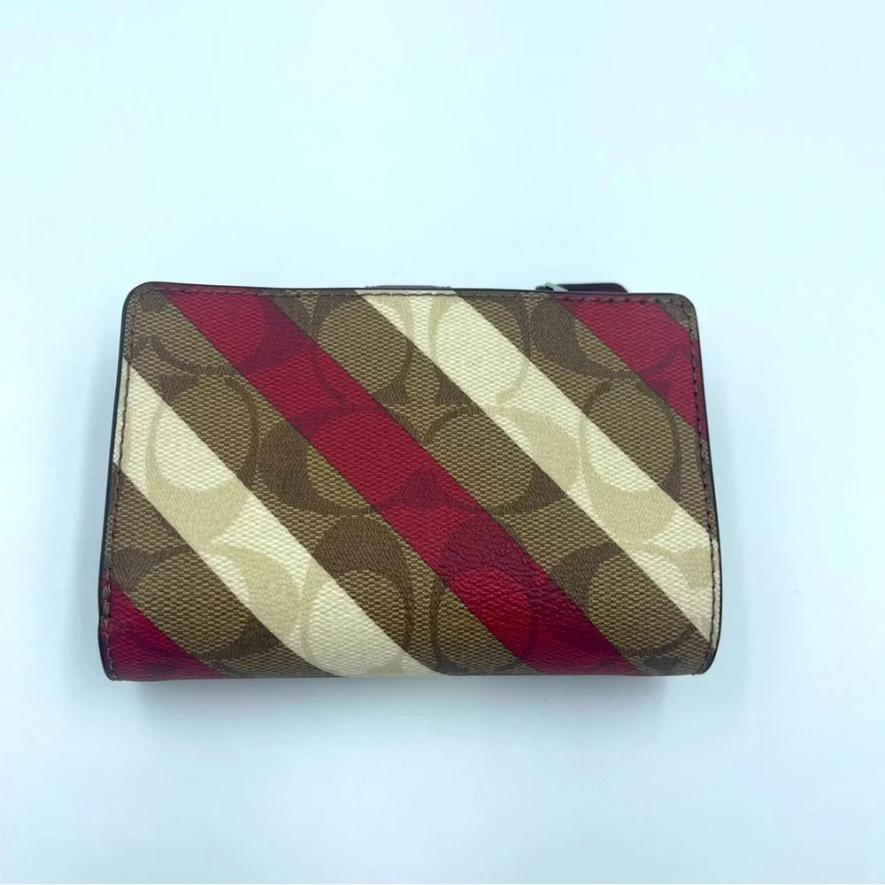 Coach Medium Corner Zip Wallet Signature Canvas NWT - Picture 6 of 10